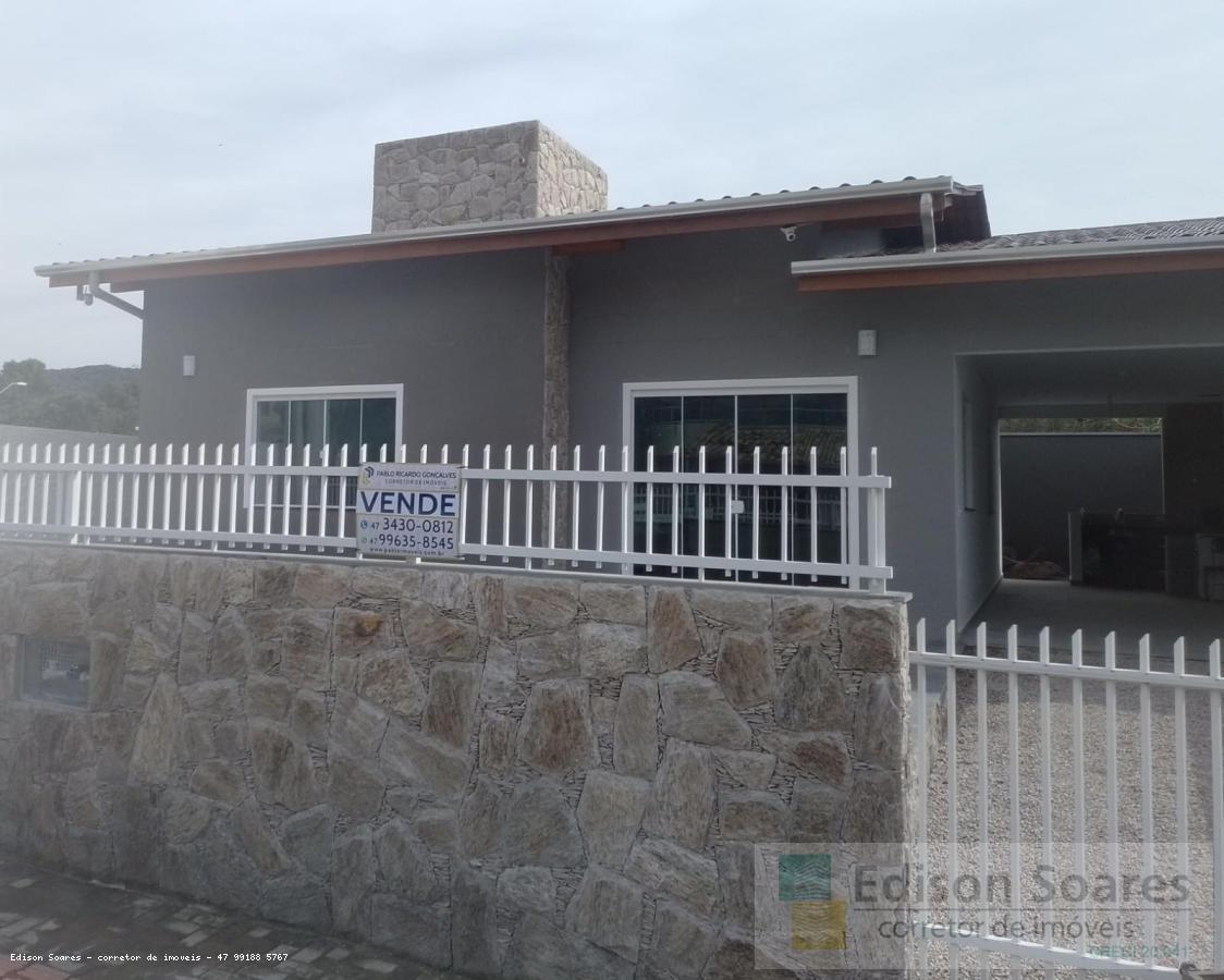 Casa à venda com 3 quartos, 260m² - Foto 1