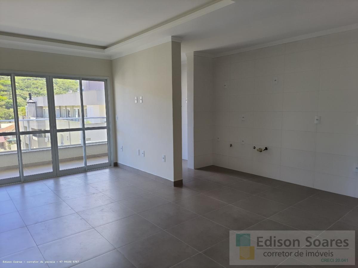 Apartamento à venda com 3 quartos, 99m² - Foto 9