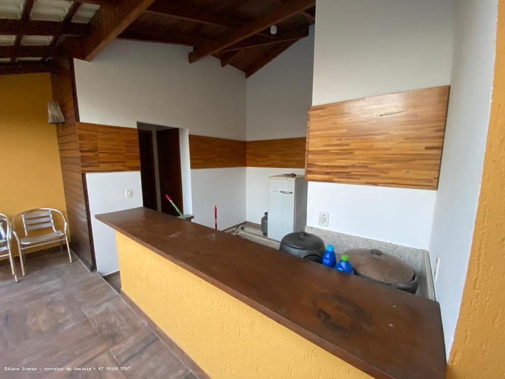 Casa à venda com 3 quartos, 230m² - Foto 15