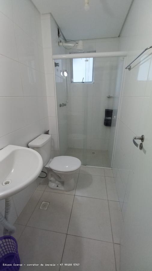 Apartamento à venda com 2 quartos, 79m² - Foto 13