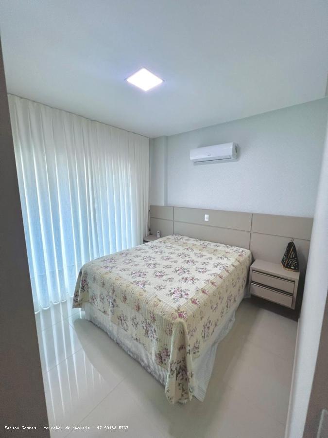 Apartamento à venda com 2 quartos, 78m² - Foto 11