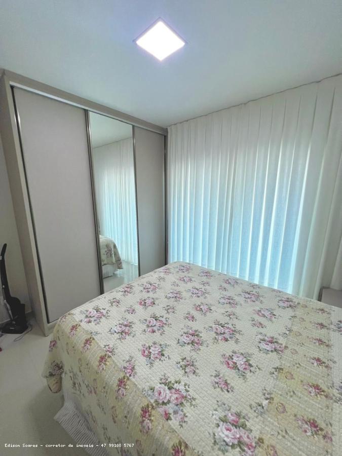 Apartamento à venda com 2 quartos, 78m² - Foto 17