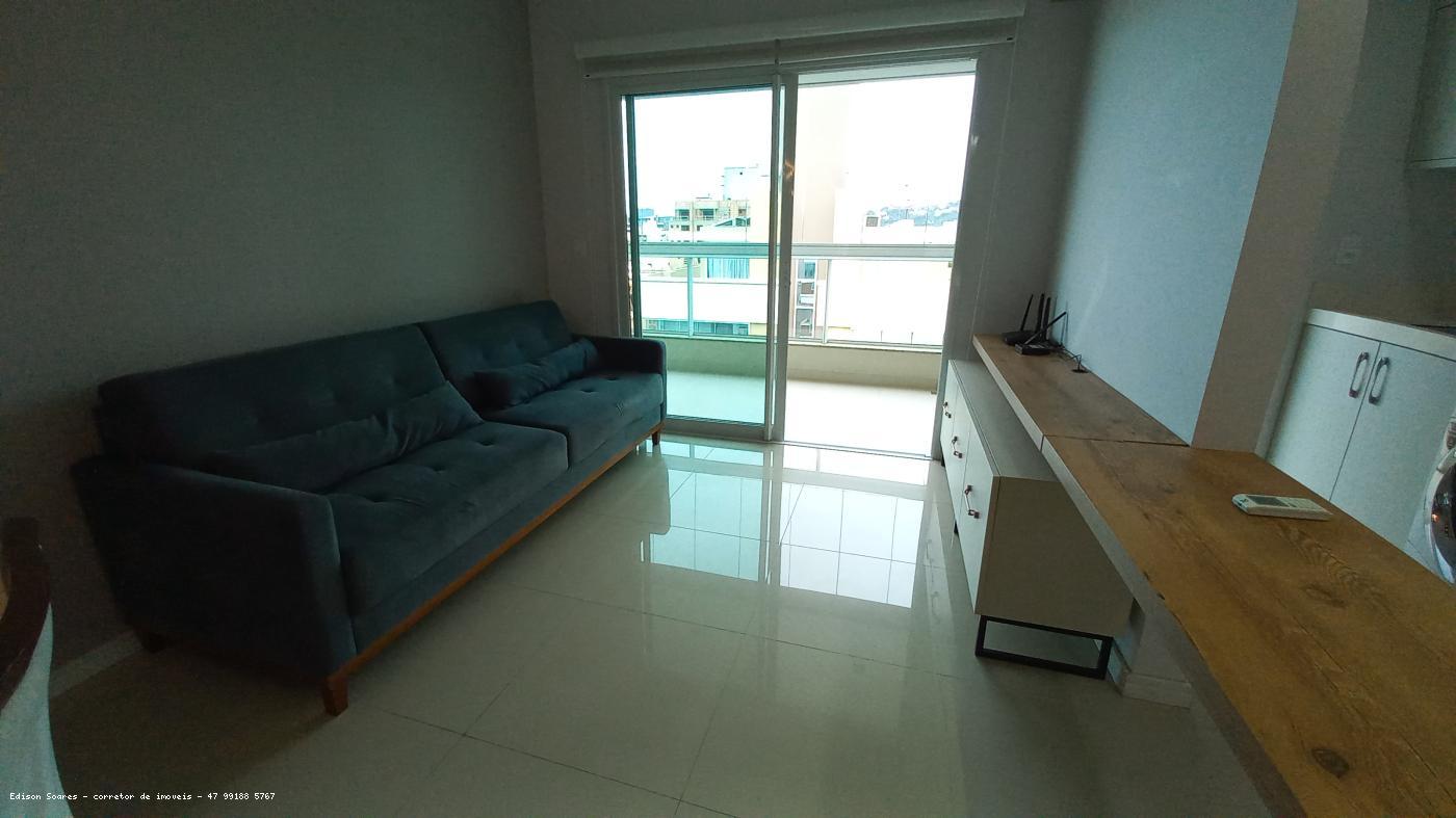 Apartamento à venda com 2 quartos, 82m² - Foto 4